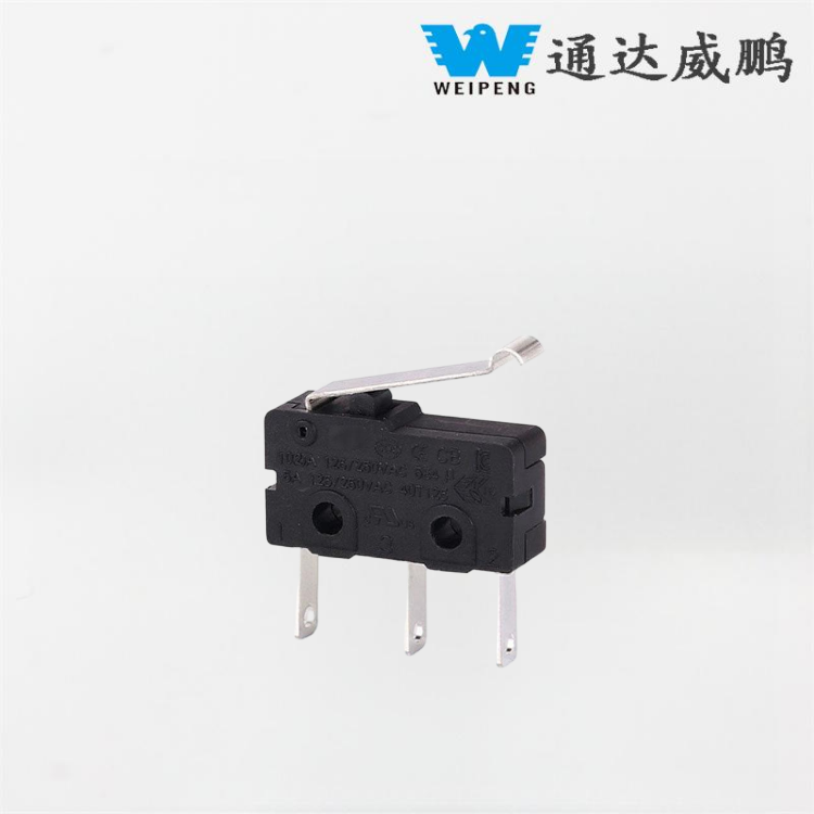 Liten dammsäker trepolig strömbrytare